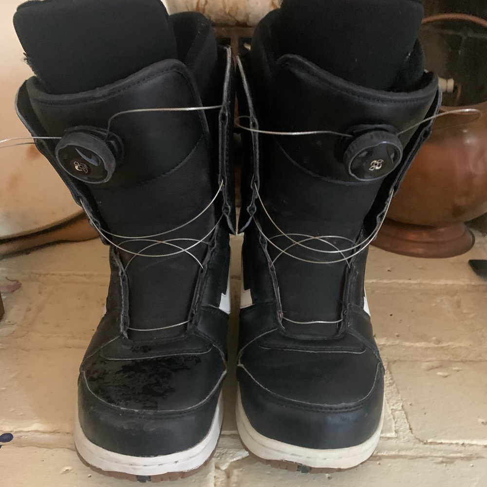 Vans Snowboard boots youth size 5